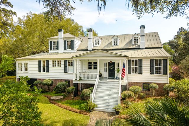 517 W Carolina Avenue, Summerville, SC 29483