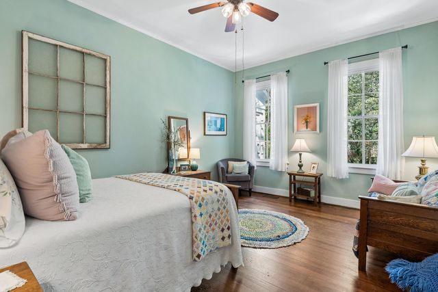 517 W Carolina Avenue, Summerville, SC 29483