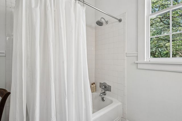 517 W Carolina Avenue, Summerville, SC 29483