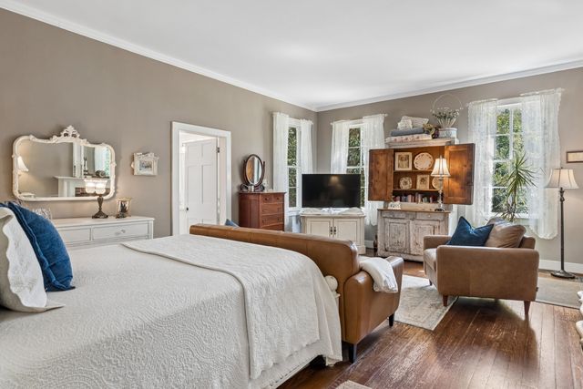 517 W Carolina Avenue, Summerville, SC 29483