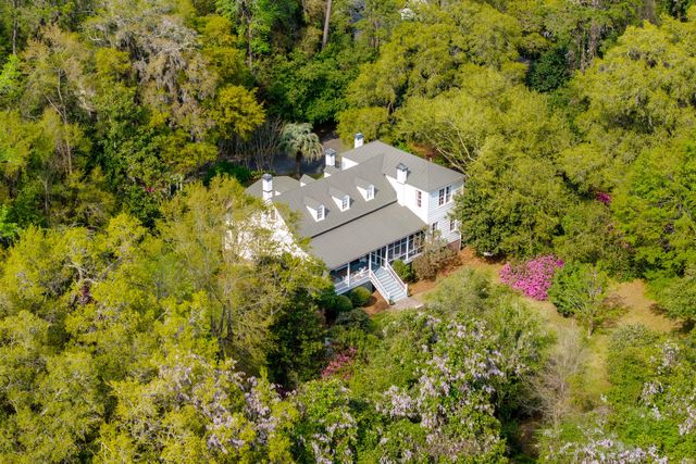 517 W Carolina Avenue, Summerville, SC 29483