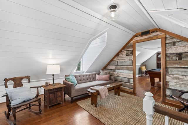 517 W Carolina Avenue, Summerville, SC 29483