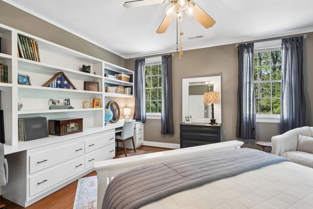 517 W Carolina Avenue, Summerville, SC 29483