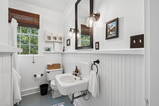 517 W Carolina Avenue, Summerville, SC 29483