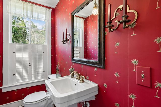 517 W Carolina Avenue, Summerville, SC 29483