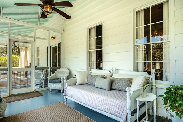 517 W Carolina Avenue, Summerville, SC 29483