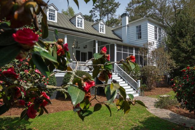 517 W Carolina Avenue, Summerville, SC 29483