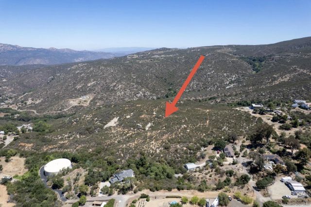 Victoria Drive 18, Alpine, CA 91901