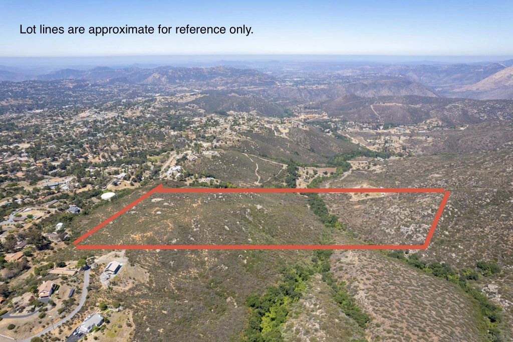 Victoria Drive 18, Alpine, CA 91901