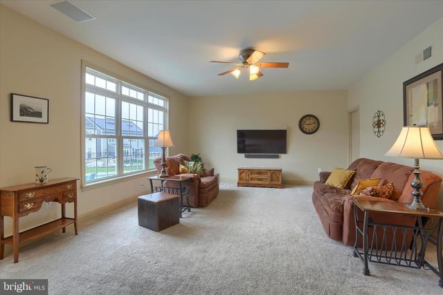 10 SPRING VIEW CT, Mechanicsburg, PA 17050