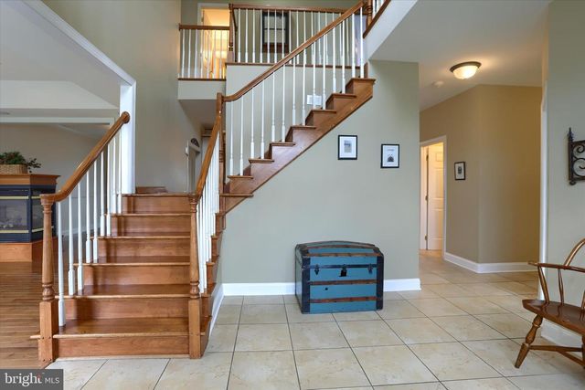 10 SPRING VIEW CT, Mechanicsburg, PA 17050