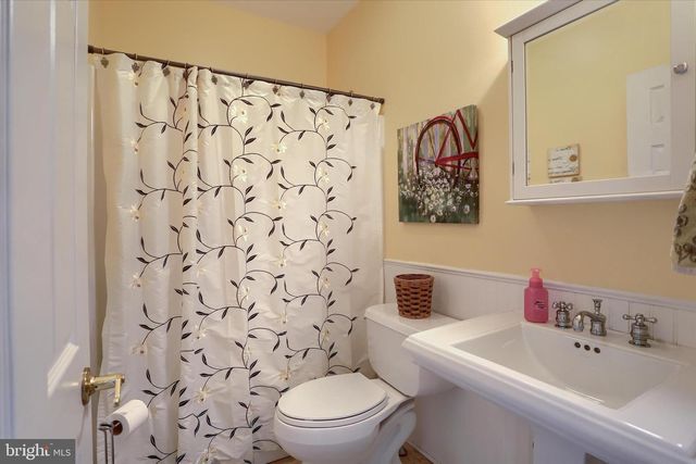 10 SPRING VIEW CT, Mechanicsburg, PA 17050