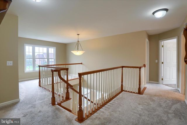 10 SPRING VIEW CT, Mechanicsburg, PA 17050