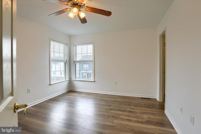 10 SPRING VIEW CT, Mechanicsburg, PA 17050