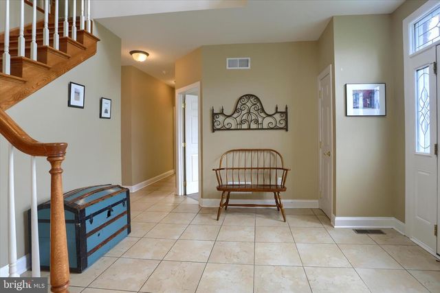 10 SPRING VIEW CT, Mechanicsburg, PA 17050