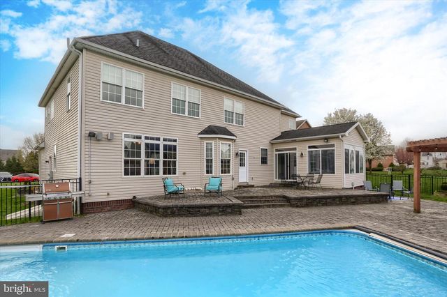 10 SPRING VIEW CT, Mechanicsburg, PA 17050