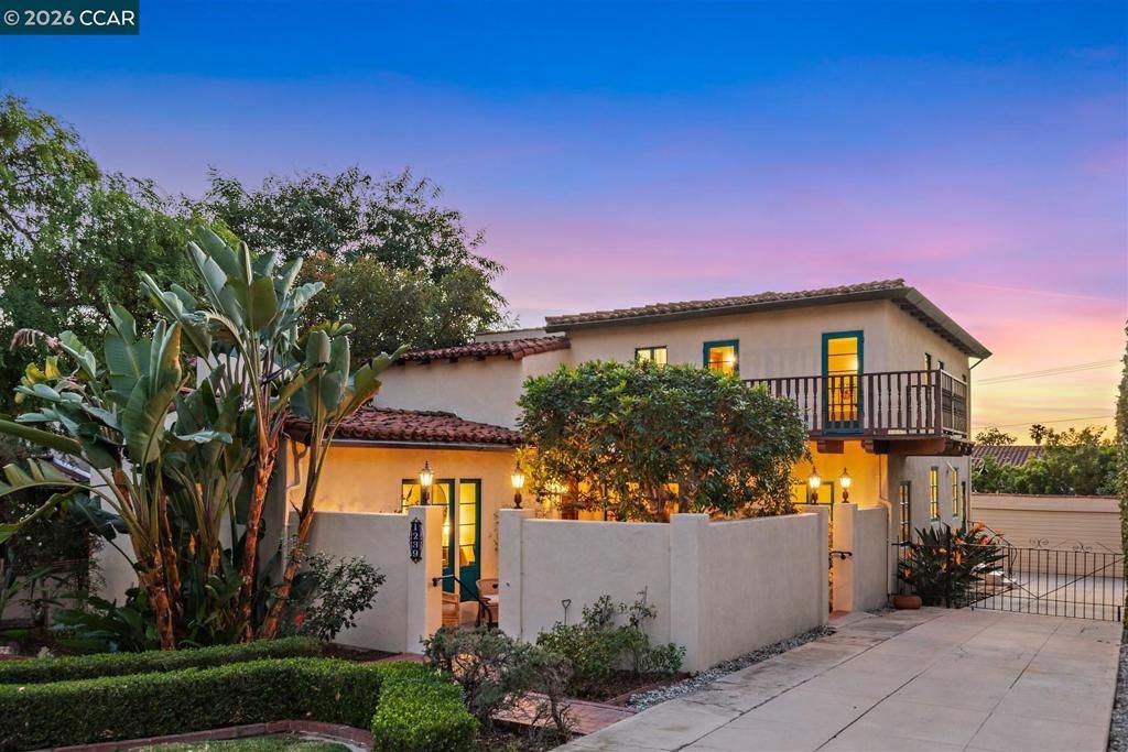 Image 2 of property listing at 1239 1239 Geneva St, Glendale, CA 91207