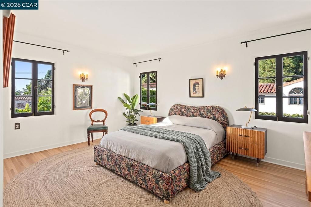 Image 48 of property listing at 1239 1239 Geneva St, Glendale, CA 91207