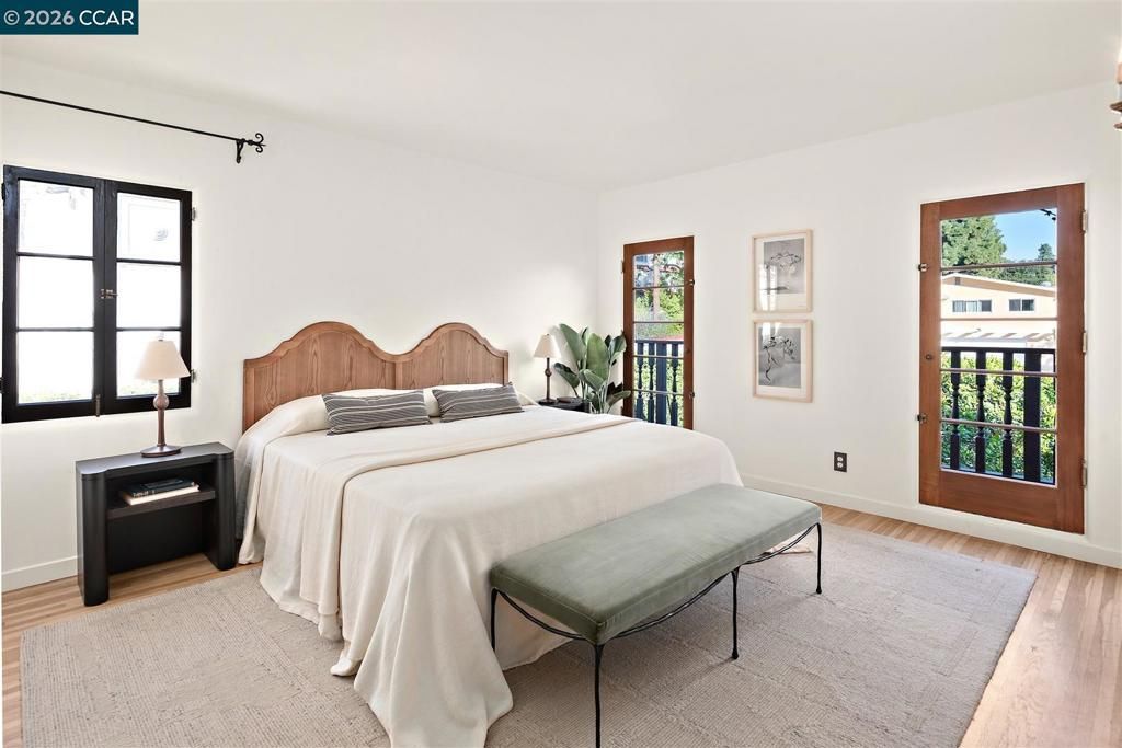 Image 50 of property listing at 1239 1239 Geneva St, Glendale, CA 91207