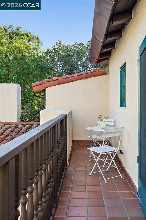 Image 51 of property listing at 1239 1239 Geneva St, Glendale, CA 91207