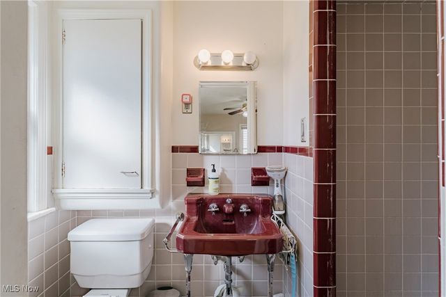 3809 Warrendale Road, South Euclid, OH 44118