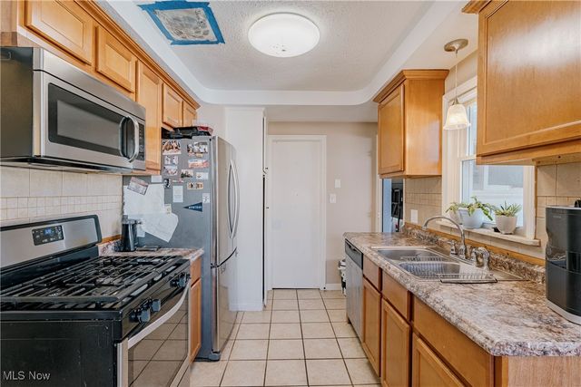 3809 Warrendale Road, South Euclid, OH 44118