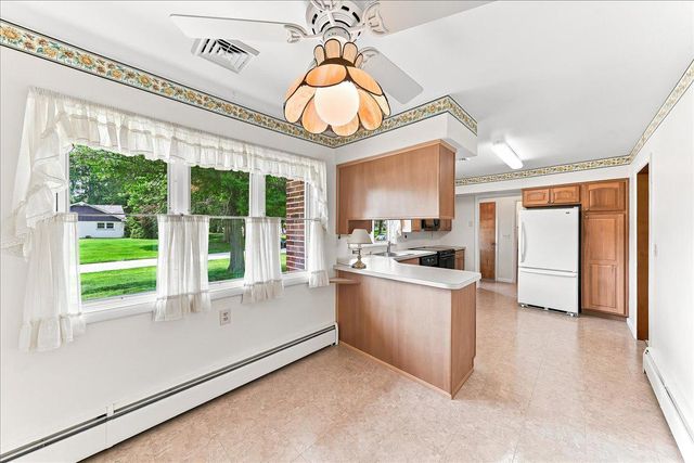 33 VAUX LN, Phoenixville, PA 19460