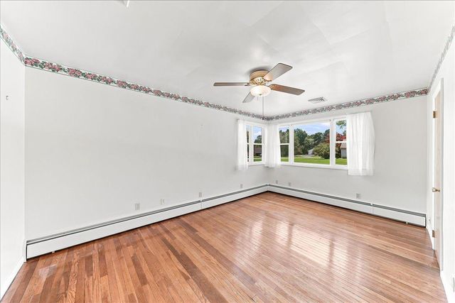 33 VAUX LN, Phoenixville, PA 19460
