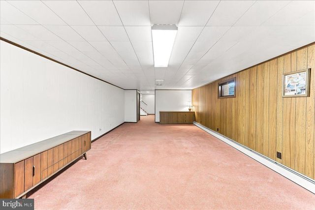 33 VAUX LN, Phoenixville, PA 19460