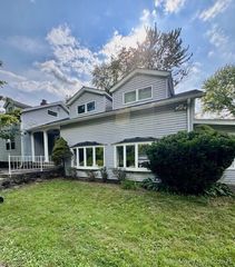 73 South Road, Farmington, CT 06032