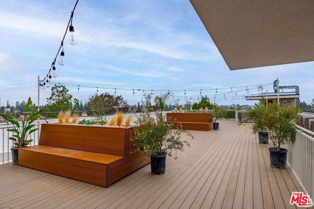 10867 Fruitland Drive 201, Studio City (los Angeles), CA 91604