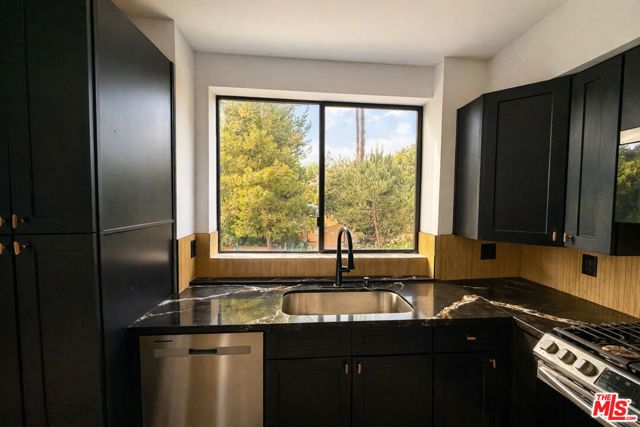 10867 Fruitland Drive 201, Studio City (los Angeles), CA 91604