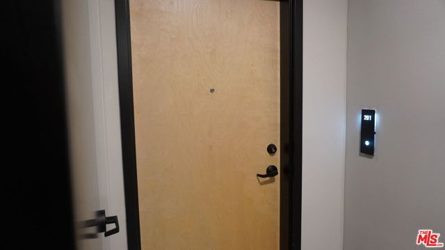 10867 Fruitland Drive 201, Studio City (los Angeles), CA 91604