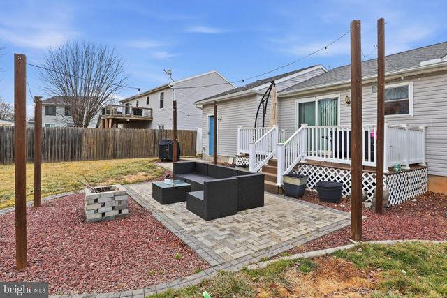 51 ABBOTTS DR, Abbottstown, PA 17301