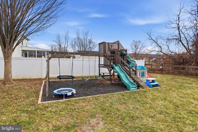 51 ABBOTTS DR, Abbottstown, PA 17301