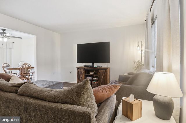 51 ABBOTTS DR, Abbottstown, PA 17301