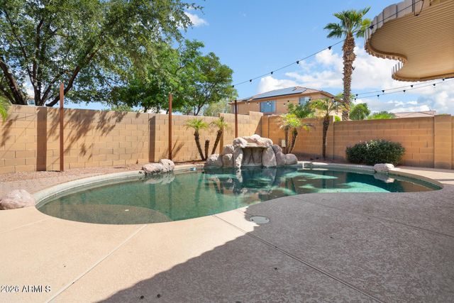 13636 W MAUNA LOA Lane, Surprise, AZ 85379