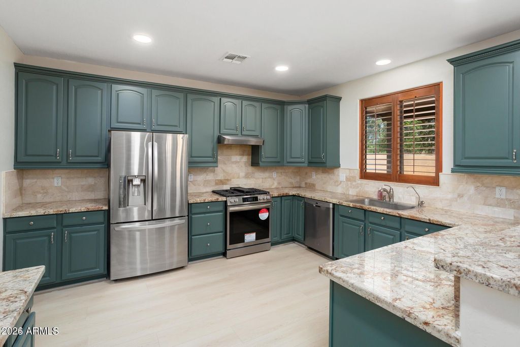 13636 W MAUNA LOA Lane, Surprise, AZ 85379 — photo 3