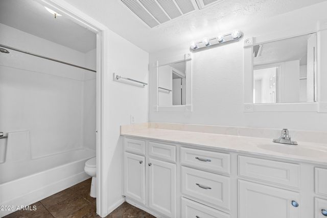 2650 E MCKELLIPS Road 145, Mesa, AZ 85213