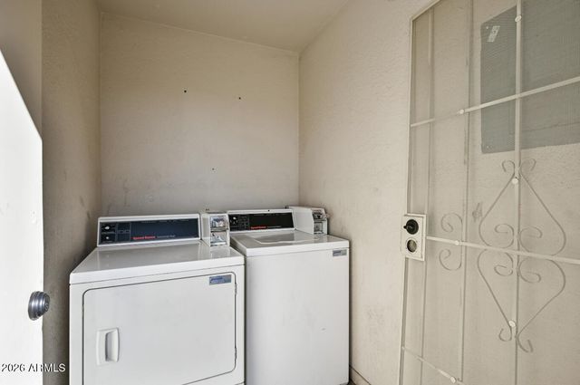 2650 E MCKELLIPS Road 145, Mesa, AZ 85213