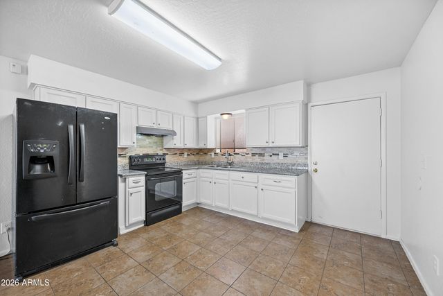 2650 E MCKELLIPS Road 145, Mesa, AZ 85213