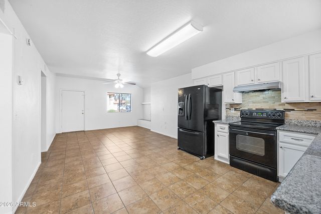 2650 E MCKELLIPS Road 145, Mesa, AZ 85213