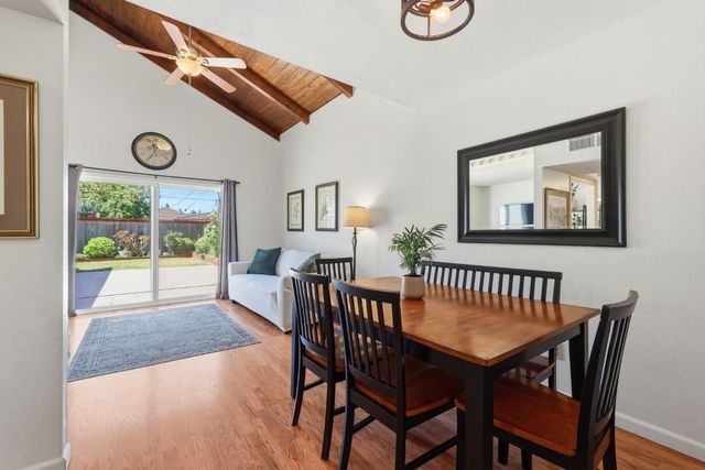 1156 Rosa Del Rio Way, Sacramento, CA 95822