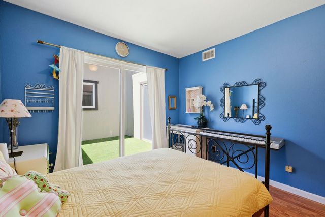 1156 Rosa Del Rio Way, Sacramento, CA 95822