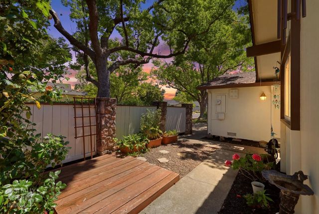 1156 Rosa Del Rio Way, Sacramento, CA 95822