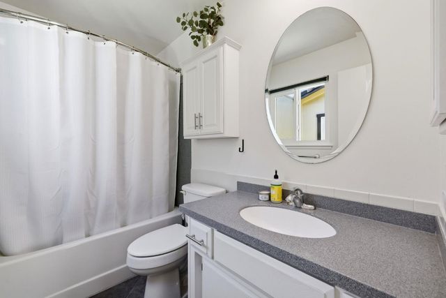 1156 Rosa Del Rio Way, Sacramento, CA 95822