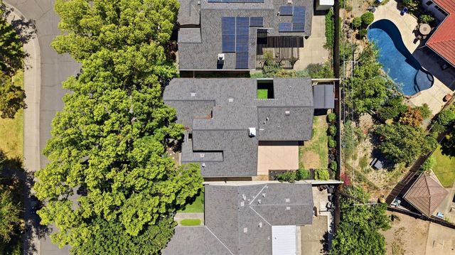 1156 Rosa Del Rio Way, Sacramento, CA 95822