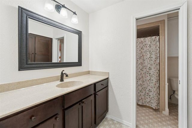 11712 NW 117th Street, Yukon, OK 73099