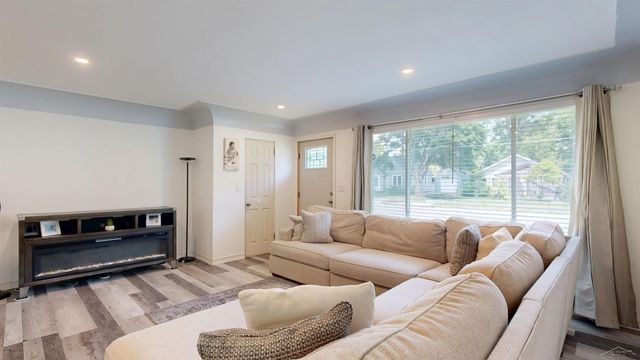 3048 Dixie Court, Saginaw, MI 48601