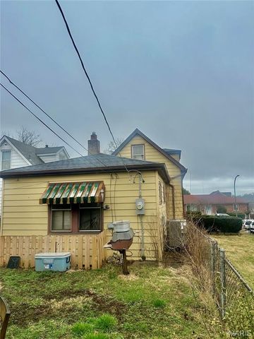 3761 Blow Street, St Louis, MO 63116